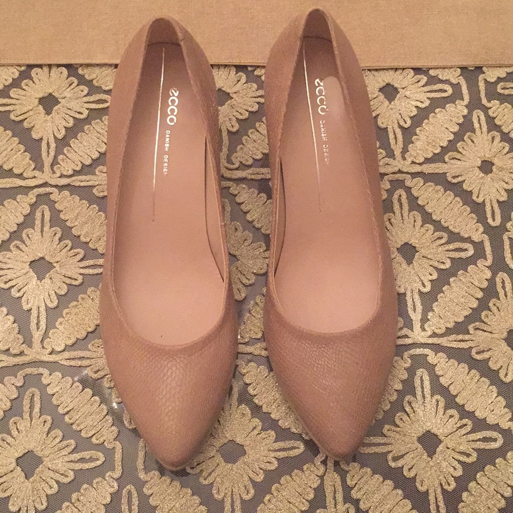 Ecco Snake Print Heels